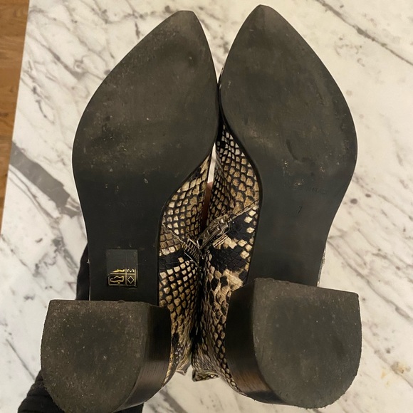 Everlane Boss boot in snakeskin, lightly worn - Picture 4 of 4
